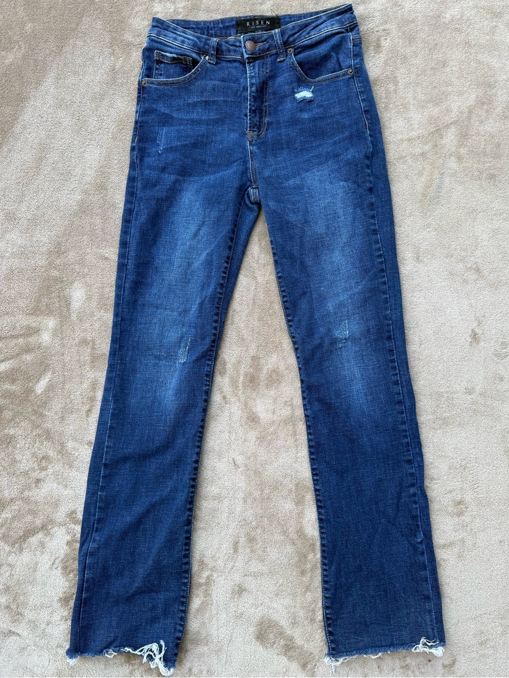 Risen raw hem slim straight jeans